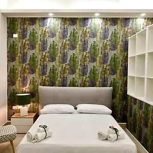Saki Napoli